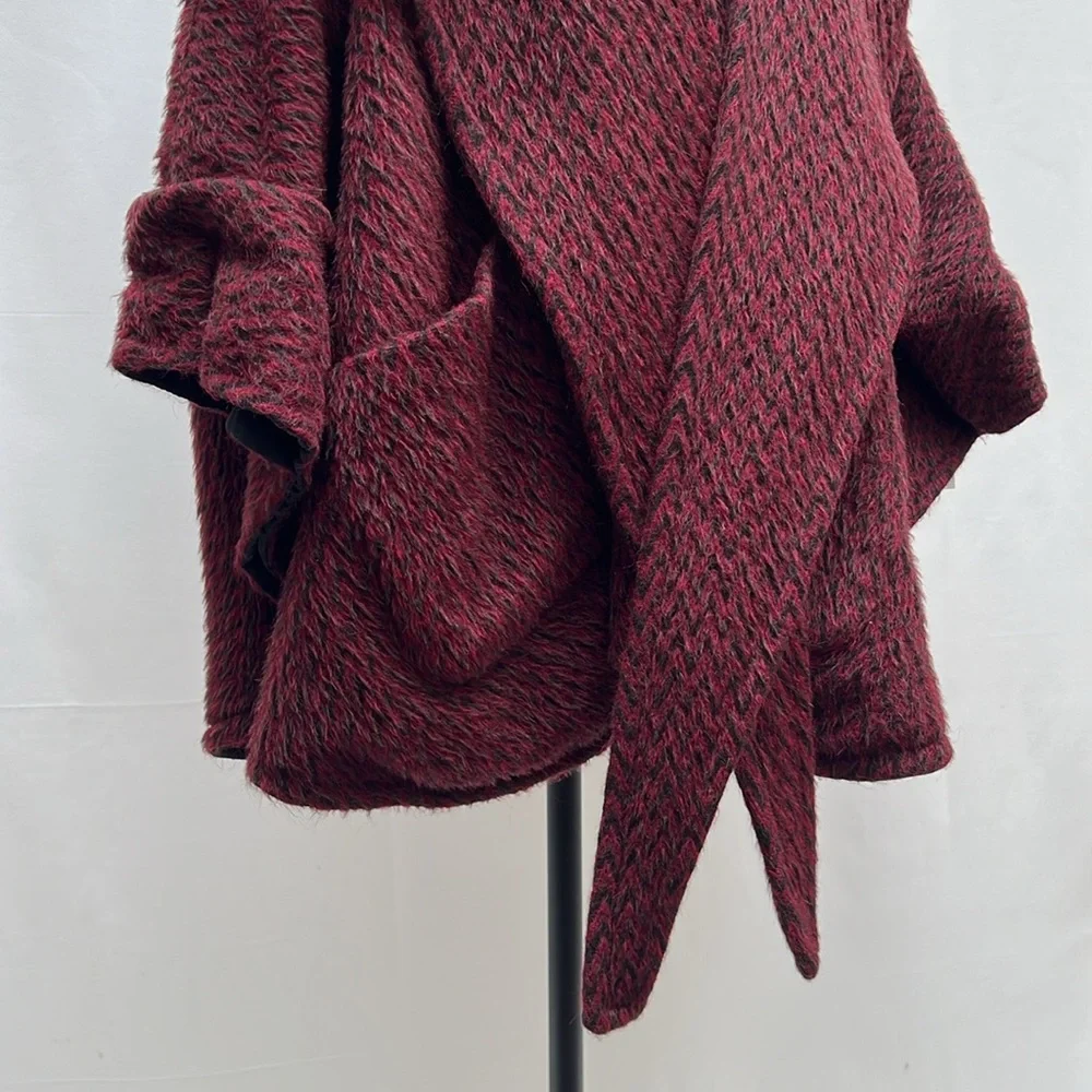 Lindsey Thornburg Burgundy/Black Chevron Alpaca Blend Shawl Cape Coat - Picture 4 of 16